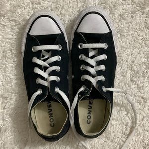 Low top black and white converse